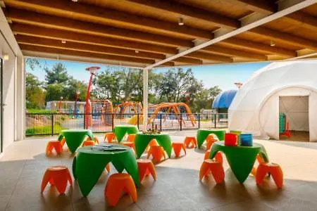 Camping Adria Mobile Homes Lanterna Park za odmor Porec