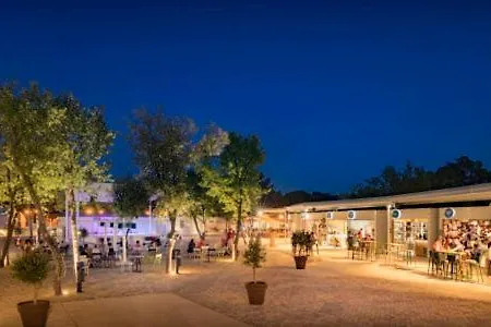 Holiday park Camping Adria Mobile Homes Lanterna