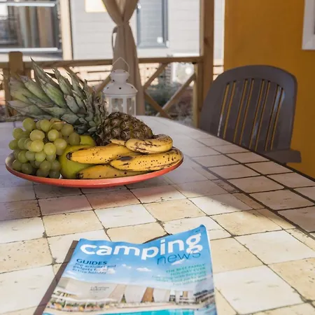 Camping Adria Mobile Homes Lanterna 假日公园 波雷奇