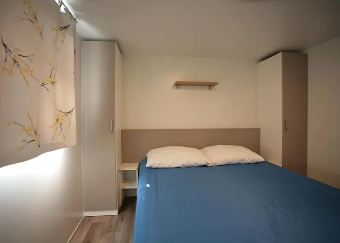 Camping Adria Mobile Homes Lanterna 4*