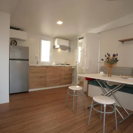 Camping Adria Mobile Homes Lanterna 4* Πόρετς