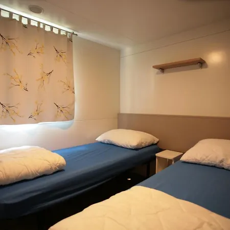 Semesterpark Camping Adria Mobile Homes Lanterna Poreč