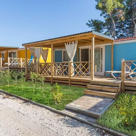 Camping Adria Mobile Homes Lanterna 4*