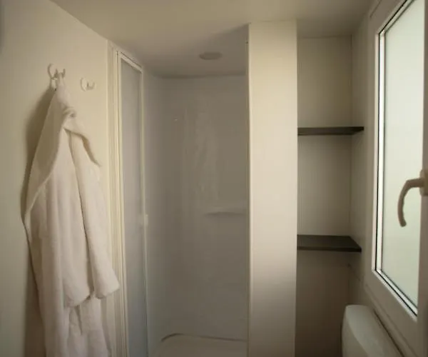 Camping Adria Mobile Homes Lanterna 포레치