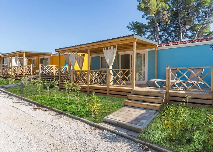 Camping Adria Mobile Homes Lanterna 4*
